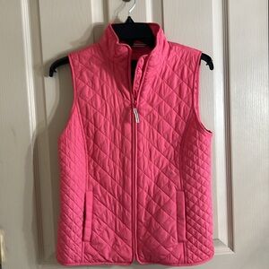 Talbots sleeveless  quilted vest. Petite sm/med 
Elastic smocking2 pockets